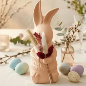 coelho em cerâmica – decoração elegante com flores secas