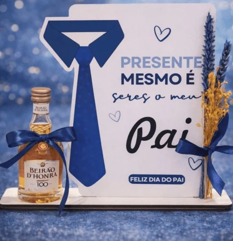 placa decorativa com mini licor – presente para o dia do pai