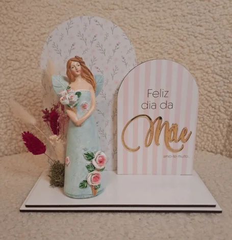 presente dia da mãe com fada decorativa – arranjo delicado e emocional
